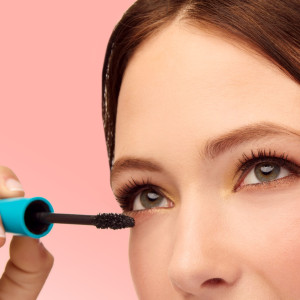 Mascara Elixir Waterproof mannequin 5