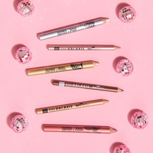 Collection Crayon Disco Multi-usage – trio de crayons nacrés Pop, Soul et Funk sur tissu rose