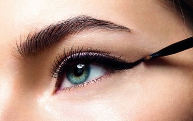 Petites astuces pour réussir son trait d’eyeliner